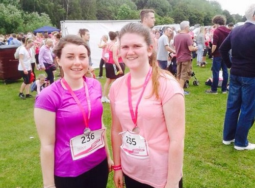Ian Parry tweeted Wrexham.com this picture of Lowri and Tesni at the end of the race