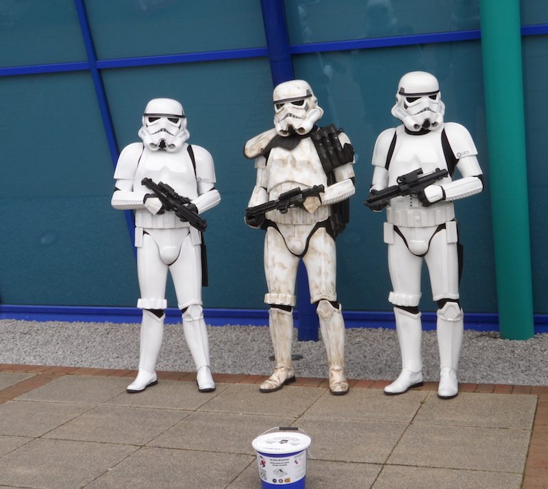 wales-comic-con-stormtroopers